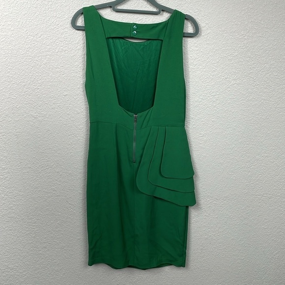 Alice + Olivia Spelling Side Peplum Pencil Mini Dress Open Back Kelly Green Sz 8 - Picture 3 of 10